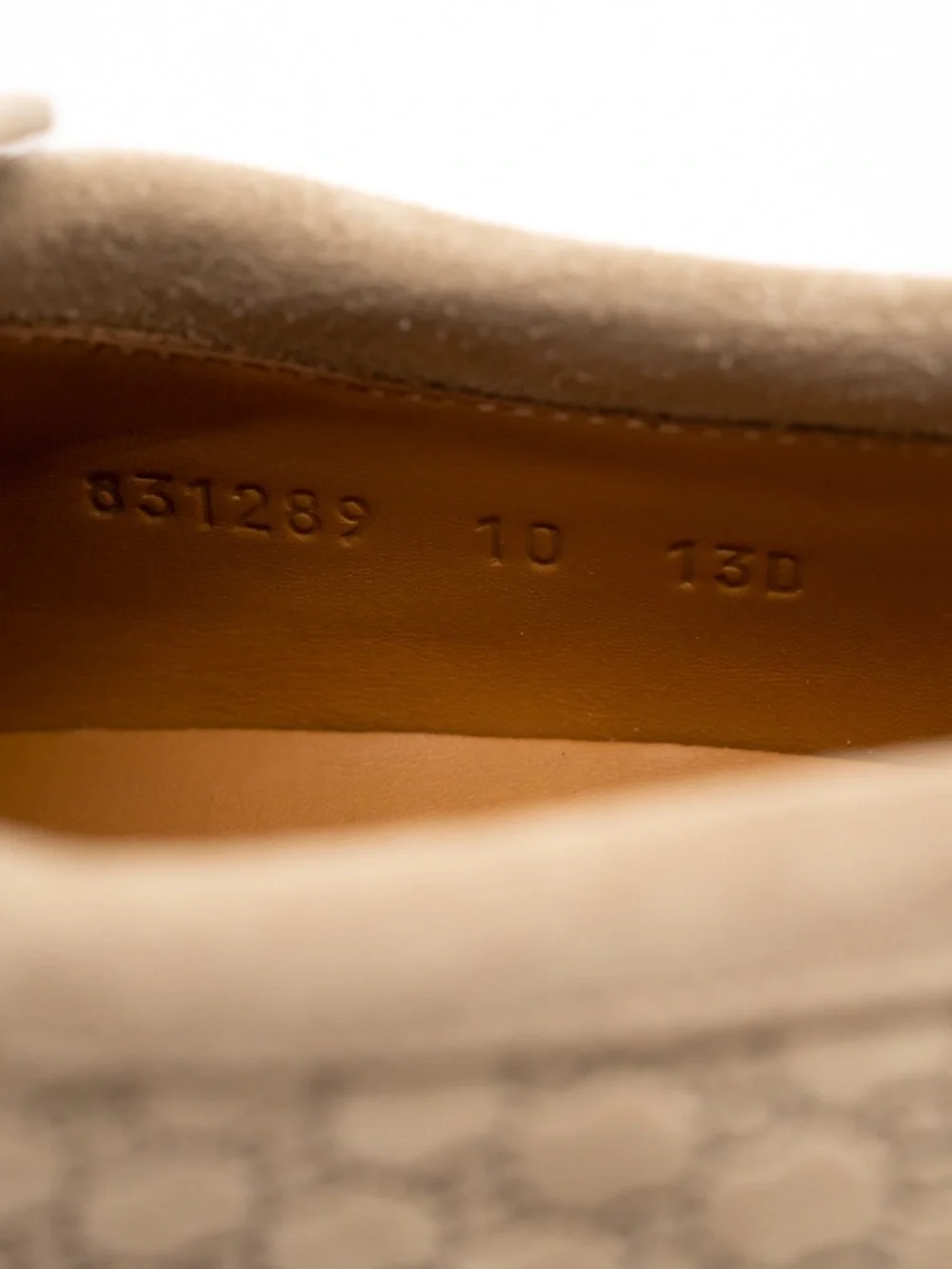 Gucci size labeled